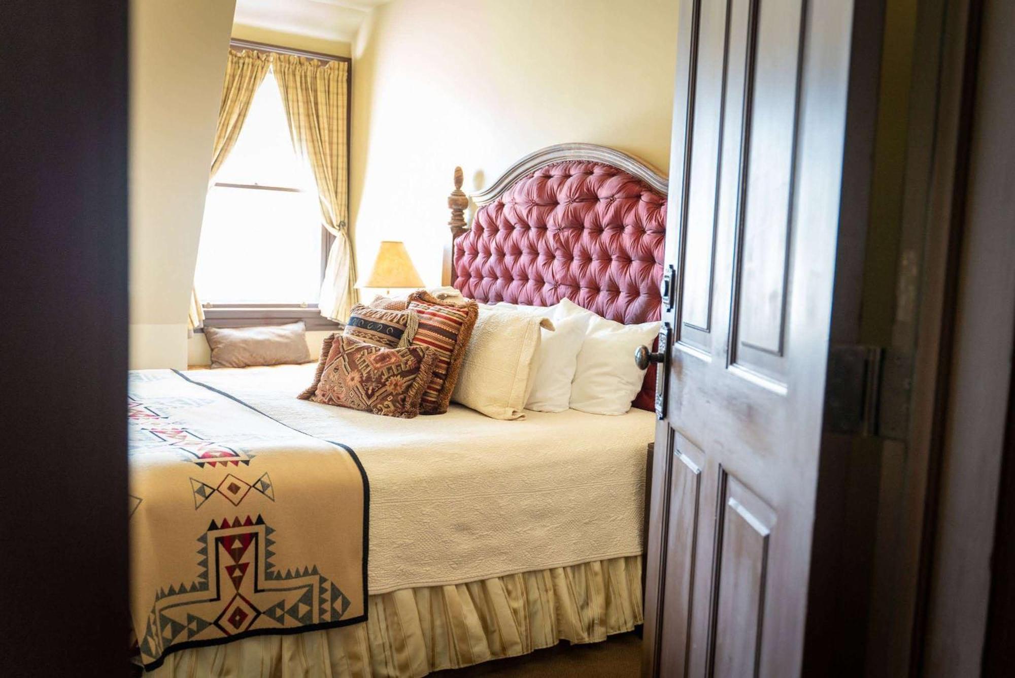 Sheridan Inn - Best Western Signature Collection Екстер'єр фото